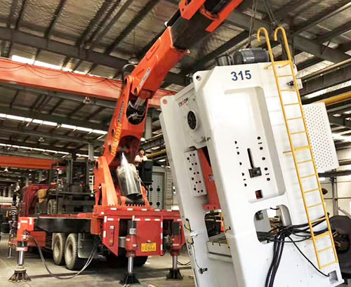 罗甸提升工作效率，选择优质折臂吊租赁服务