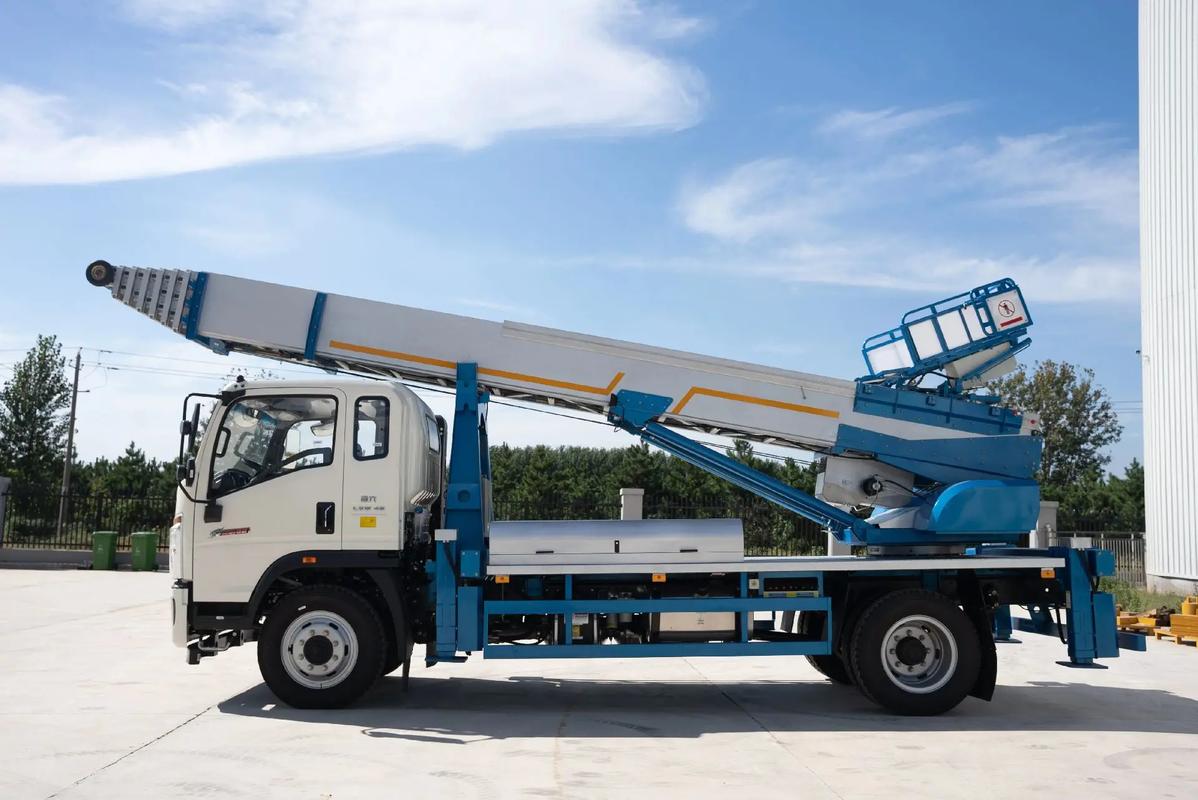 罗甸云梯上料车租赁费用