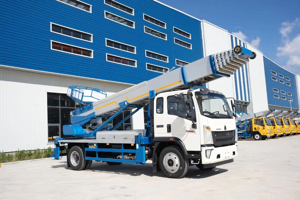 罗甸出租云梯车高空作业车 建筑垃圾搬运